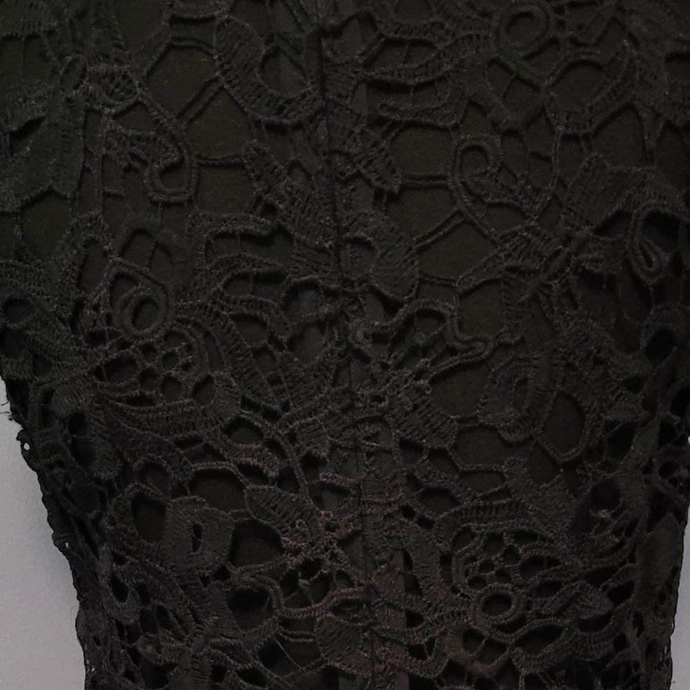 Adelyn Rae.  Tweed/Crochet Dress. Size M. - Picture 5 of 9